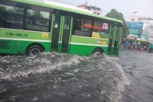 ngập, sài gòn, Kinh Dương Vương, kẹt xe, quận 5 ngập, sài gòn, Kinh Dương Vương, kẹt xe, quận 5