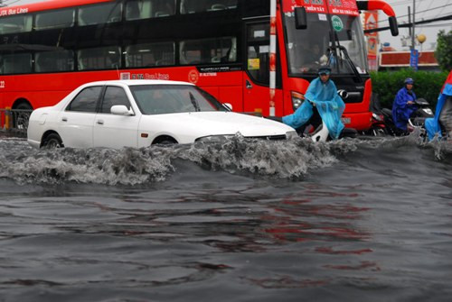 ngập, sài gòn, Kinh Dương Vương, kẹt xe, quận 5 ngập, sài gòn, Kinh Dương Vương, kẹt xe, quận 5