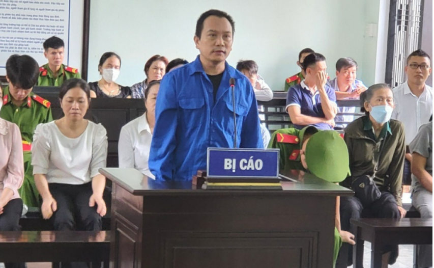 Huỳnh Trọng Khoa tại thời điểm diễn ra phiên tòa sơ thẩm. (Ảnh: H.L) Huỳnh Trọng Khoa tại thời điểm diễn ra phiên tòa sơ thẩm. (Ảnh: H.L)