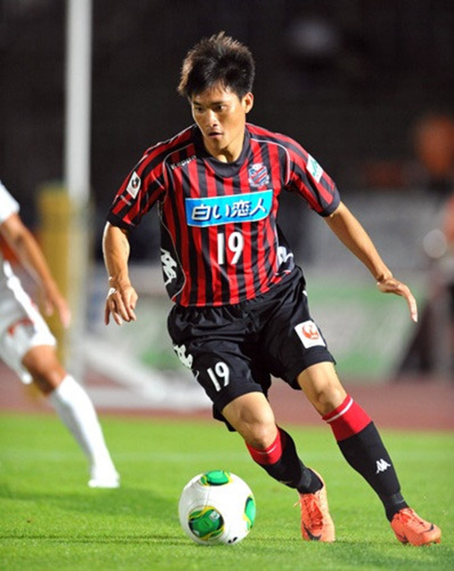 Công Vinh không thành công sau 2 chuyến xuất ngoại Công Vinh không thành công sau 2 chuyến xuất ngoại