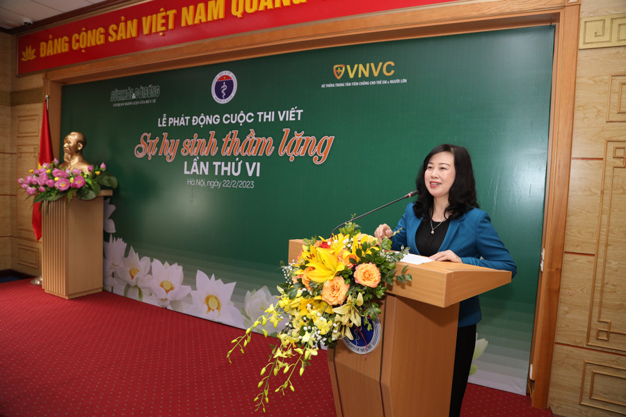 Bộ trưởng Bộ Y tế Đào Hồng Lan. Bộ trưởng Bộ Y tế Đào Hồng Lan.