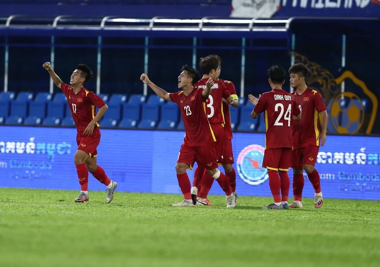 Cầu thủ U23 Việt Nam mừng chiến thắng trước Thái Lan để vào bán kết U23 Đông Nam Á 2022.