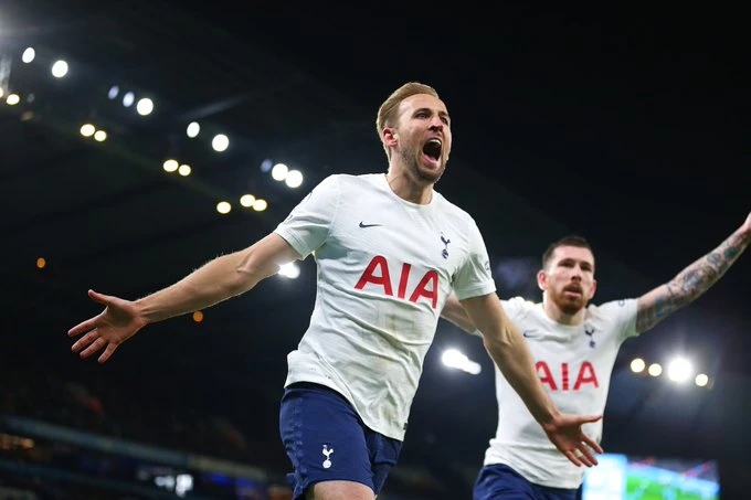 Tottenham đang tìm cách gia hạn với Kane sau màn trình diễn chói sáng trước Man City.