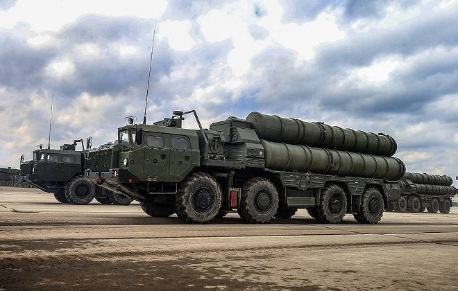 Các tổ hợp phòng không S-400 được chuyển tới Thổ Nhĩ Kỳ.