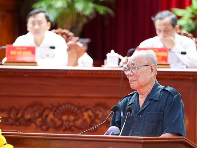 Tại cuộc tiếp xúc, cử tri Lê Xã Hội (quận Ninh Kiều) cho biết hết sức phấn khởi trước tình hình chính trị - xã hội ổn định, kinh tế phát triển. Ảnh: VGP/Nhật Bắc. Tại cuộc tiếp xúc, cử tri Lê Xã Hội (quận Ninh Kiều) cho biết hết sức phấn khởi trước tình hình chính trị - xã hội ổn định, kinh tế phát triển. Ảnh: VGP/Nhật Bắc.