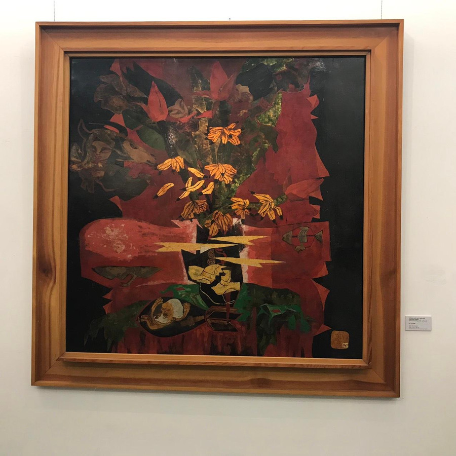 Tưởng nhớ các linh hồn thời hậu chiến - Sơn mài Lê Trí Dũng. Tưởng nhớ các linh hồn thời hậu chiến - Sơn mài Lê Trí Dũng.