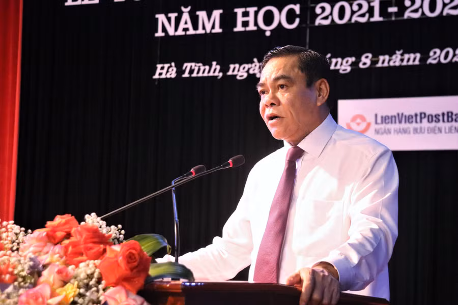 Chủ tịch UBND tỉnh Hà Tĩnh Võ Trọng Hải phát biểu tại buổi lễ.