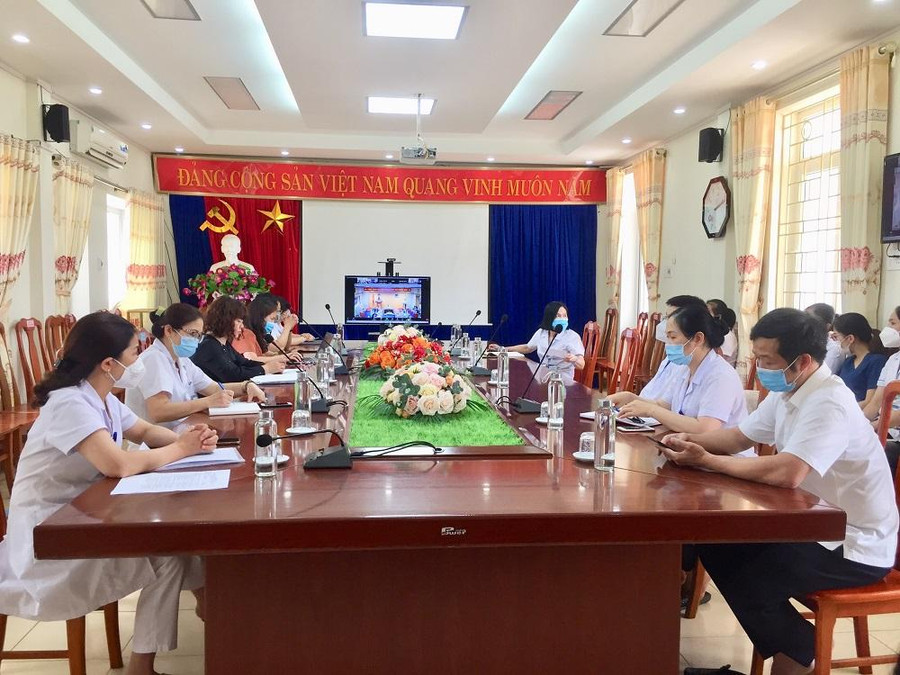 Thực hiện các cuộc họp, giao ban thường quy bằng hình thức trực tuyến.