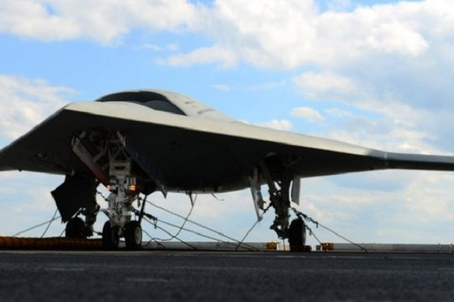 Cận cảnh máy bay tấn công không người lái S-70 hunter của Nga.