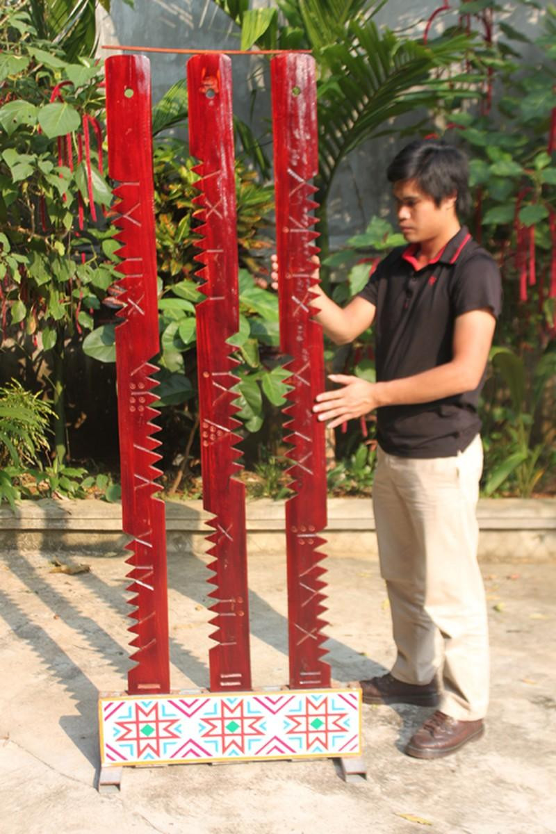 Lịch Đoi khổng lồ tại Trung tâm Bảo tồn phát huy di sản văn hóa Mường tỉnh Hoà Bình. Lịch Đoi khổng lồ tại Trung tâm Bảo tồn phát huy di sản văn hóa Mường tỉnh Hoà Bình.