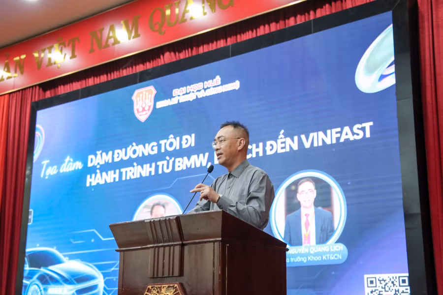 PGS.TS Nguyễn Quang Lịch – Khoa trưởng Khoa Kỹ thuật và Công nghệ, ĐH Huế phát biểu tại chương trình.