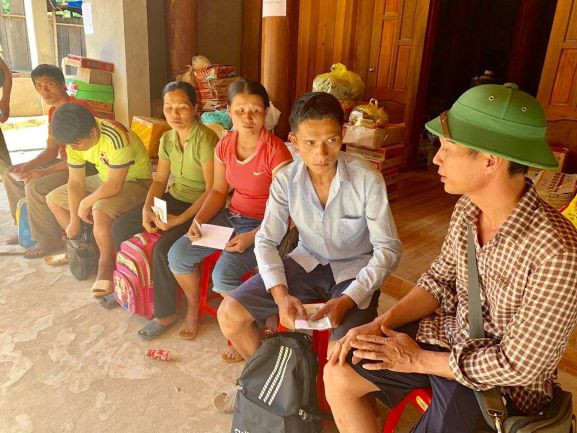 Dân bản Na Sá rất cần sự sẻ chia của những tấm lòng hảo tâm Dân bản Na Sá rất cần sự sẻ chia của những tấm lòng hảo tâm