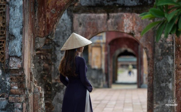 Người chơi cờ trước bến Vân Lâu ảnh 2