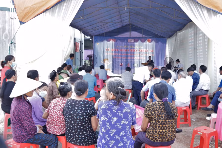 Ngôi nhà nhân ái của em Ngô Nguyễn Phước Ân (thôn Bắc Tiến, xã Thạch Ngọc, huyện Thạch Hà, Hà Tĩnh) được Văn phòng Báo Giáo dục và Thời đại khu vực Miền Trung – Tây Nguyên (VP Báo GD&amp;TĐ khu vực MT-TN) kêu gọi các nhà hảo tâm chung tay hỗ trợ và khởi công xây dựng từ đầu tháng 3/2022.