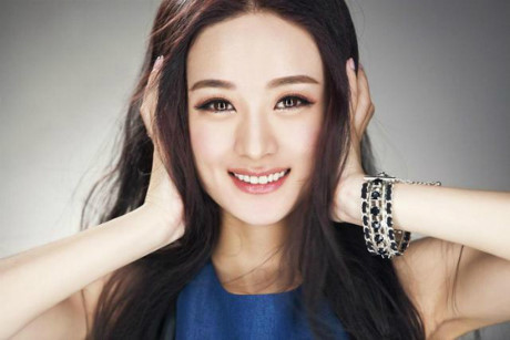 Triệu Lệ Dĩnh bị chỉ trích vì bảo fan ăn phân - Ảnh 2 Trieu Le Dinh bi chi trich vi bao fan an phan - Anh 2