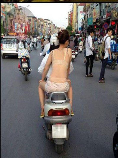“Nóng mặt” với kiểu ăn mặc phản cảm của thiếu nữ Việt trên các phố phường ảnh 6
