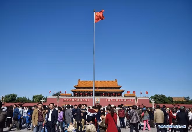 Người dân Trung Quốc đông như nêm cối dịp nghỉ lễ 