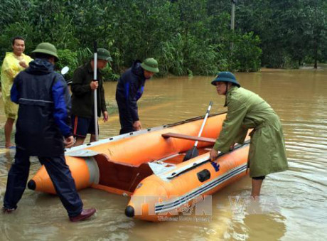Quảng Ninh: Huyện Ba Chẽ bị nước lũ cô lập hoàn toàn - Ảnh 2 Quang Ninh: Huyen Ba Che bi nuoc lu co lap hoan toan - Anh 2