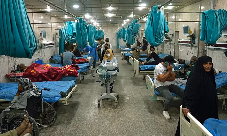 Y bác sĩ Iraq phải làm việc trong tâm trạng căng thẳng và đề phòng bệnh nhân.