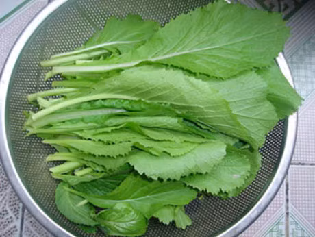 Ba noi tro Viet nen bo thoi quen dung nuoc luoc ga nau canh rau cai - Anh 2