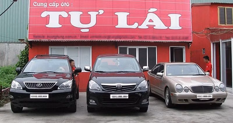 Càng đến gần ngày lễ, Tết, giá xe thuê tự lái tăng mạnh.