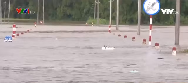 Tại Phú Yên, nhiều nơi đang bị ngập úng. Ảnh: VTV.