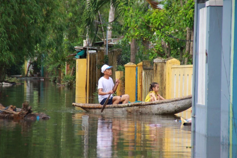 Quảng Nam mực nước lũ đang rút chậm, một số nơi vẫn còn ngập cục bộ. Ảnh: Thanh Nhật.