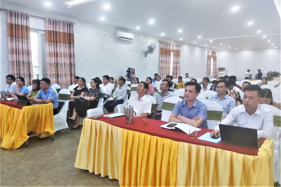 Hội nghị Giới thiệu sản phẩm kết quả Dự án nghiên cứu hoàn thiện quy trình công nghệ sản xuất bột dinh dưỡng từ nguyên liệu gạo thảo dược Vĩnh Hòa 1 tại Hà Tĩnh thu hút sự quan tâm của nhiều đơn vị. (Ảnh: Vũ Long).