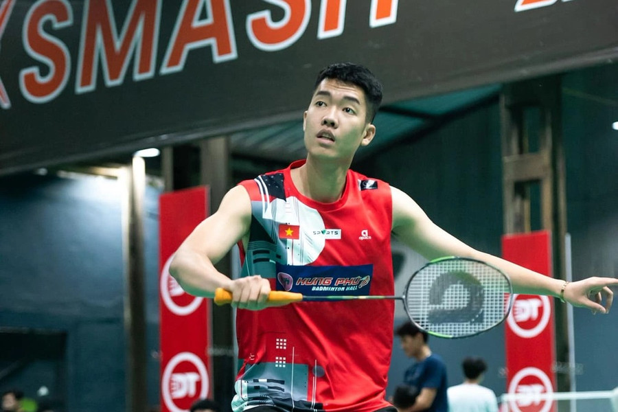 Tay vợt cầu lông Lê Đức Phát giành vé tham dự Olympic Paris 2024. Tay vợt cầu lông Lê Đức Phát giành vé tham dự Olympic Paris 2024.