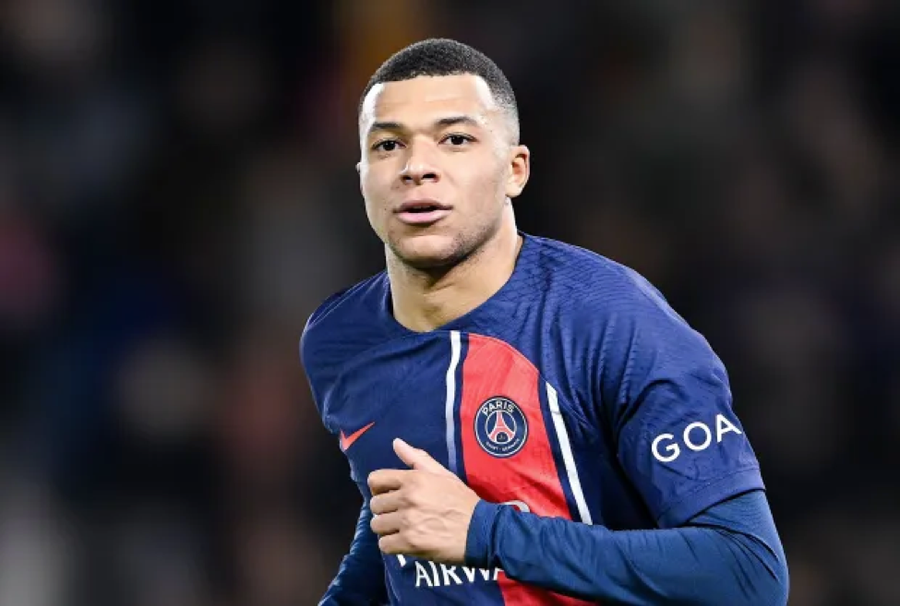 Kylian Mbappe đã bước vào 6 tháng cuối cùng của hợp đồng với PSG. Kylian Mbappe đã bước vào 6 tháng cuối cùng của hợp đồng với PSG.