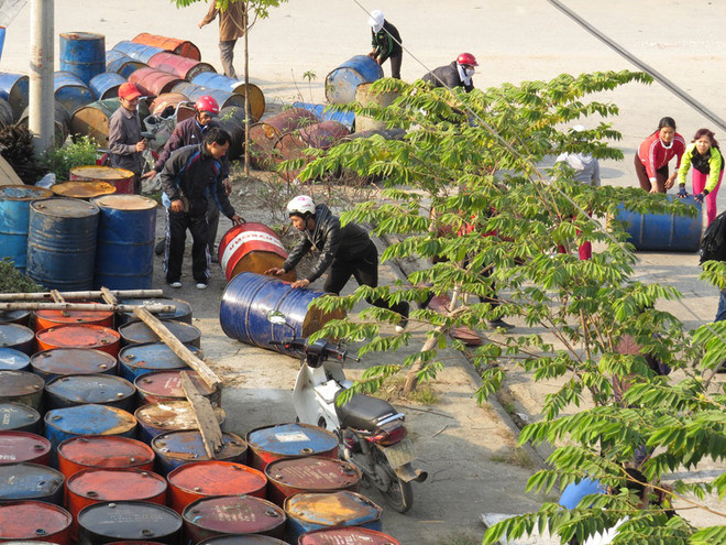 Hỏa hoạn thiêu rụi cơ sở sản xuất nến ảnh 3