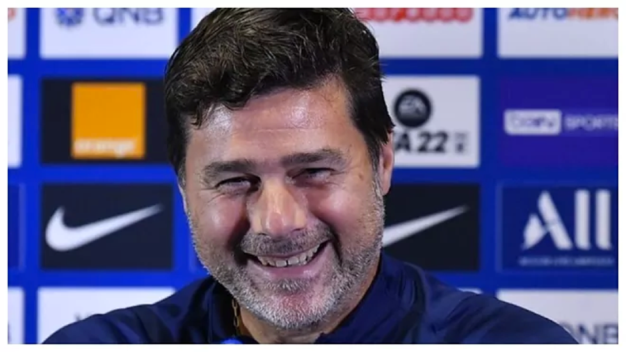 Pochettino bất ngờ khi Messi cập bến PSG.