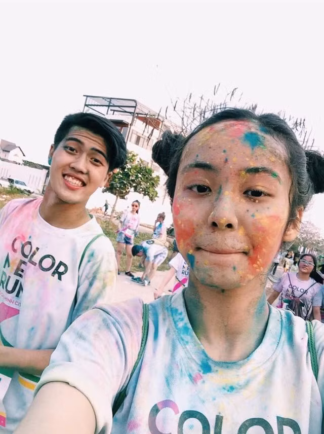 Bảo Trân gây chú ý với gương mặt “bê bết” bột màu ảnh 6