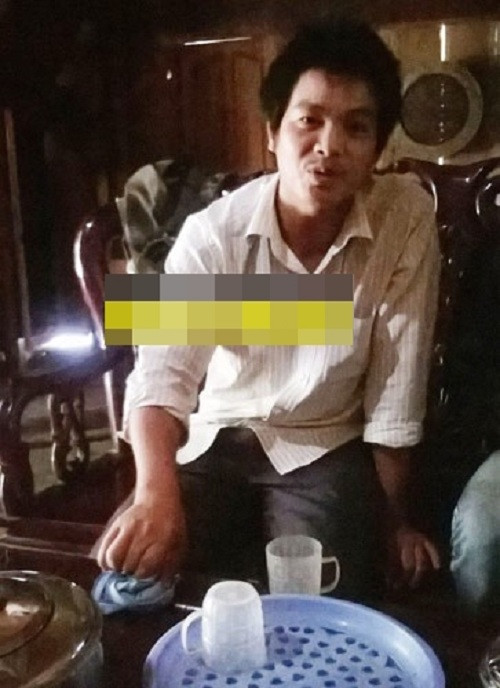 Đại gia nhặt được cục vàng 2,1 kg sống ra sao - Hình 2 Dai gia nhat duoc cuc vang 2,1 kg song ra sao-Hinh-2