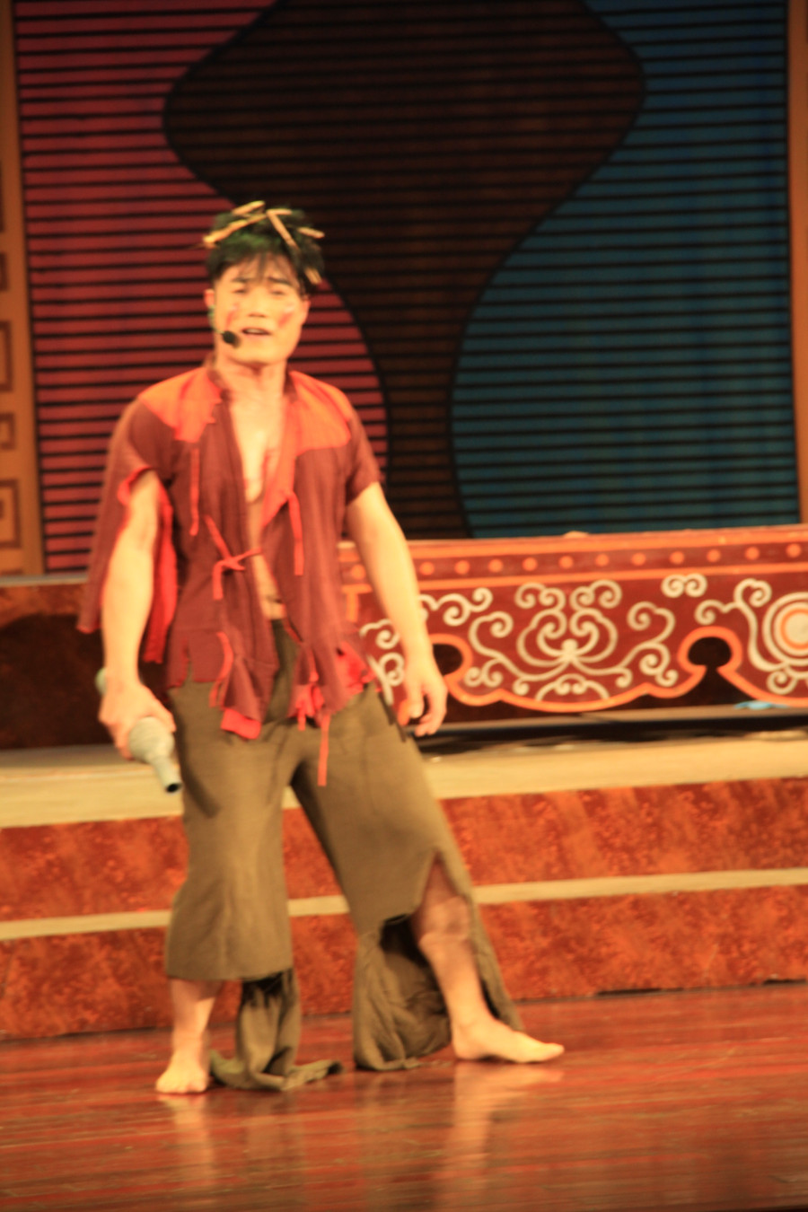 Giấc mơ của Chí Phèo được giải mã trong vở chèo &apos;Cánh diều làng Vũ Đại&apos;. Ảnh: Bình Thanh