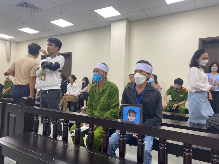 Toàn cảnh phiên tòa xét xử.