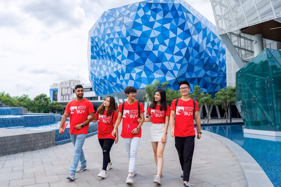 Sinh viên Trường Đại học Anh quốc tại Việt Nam.