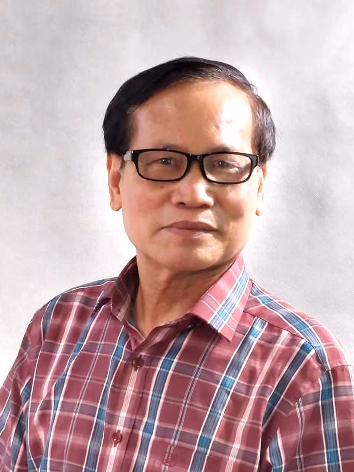 Nhà văn Lê Hoài Nam.