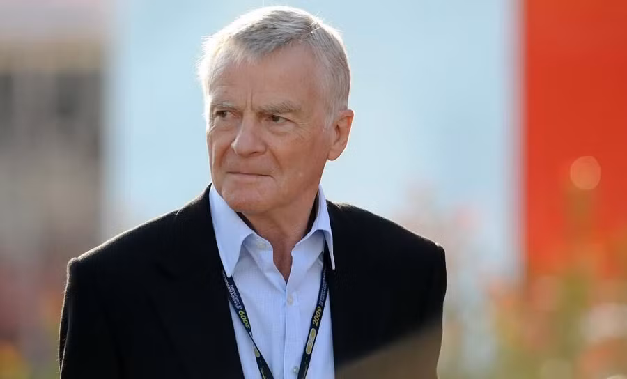 Max Mosley (Anh) Cựu tay đua và Chủ tịch Liên đoàn Ô tô Quốc tế (FIA) đã qua đời vào ngày 23/5 ở tuổi 81.