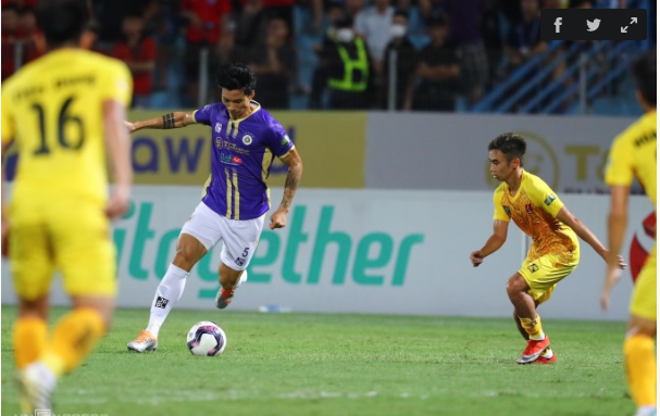 Văn Hậu tái xuất sau thời gian dài chấn thương. Văn Hậu tái xuất sau thời gian dài chấn thương.