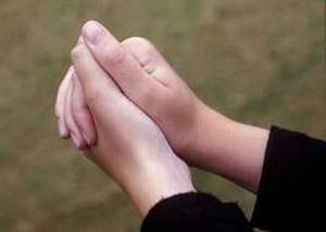 Làm gì khi chân tay lạnh về mùa đông? 1