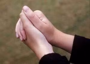 Làm gì khi chân tay lạnh về mùa đông? 1