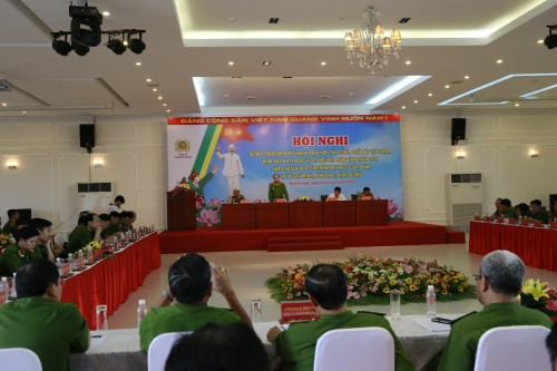 Nhiều băng nhóm giang hồ đang nương náu trên địa bàn giáp ranh - Ảnh 1 Nhiều băng nhóm giang hồ đang nương náu trên địa bàn giáp ranh - Ảnh 1