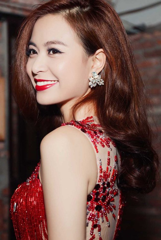 Bí quyết để đẹp "khó rời mắt" của 5 mỹ nhân The Remix ảnh 11 Bí quyết để đẹp "khó rời mắt" của 5 mỹ nhân The Remix ảnh 11