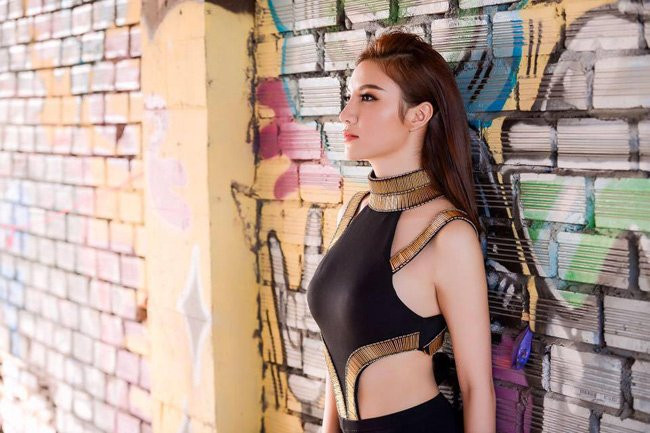 Bí quyết để đẹp "khó rời mắt" của 5 mỹ nhân The Remix ảnh 23 Bí quyết để đẹp "khó rời mắt" của 5 mỹ nhân The Remix ảnh 23