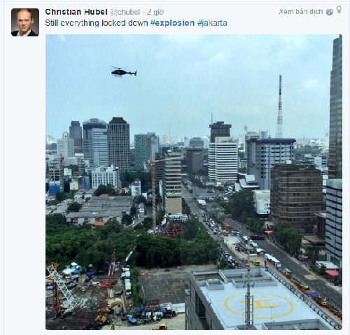 Lời kể bàng hoàng của những nhân chứng trong vụ đánh bom tại Jakarta - Ảnh 1