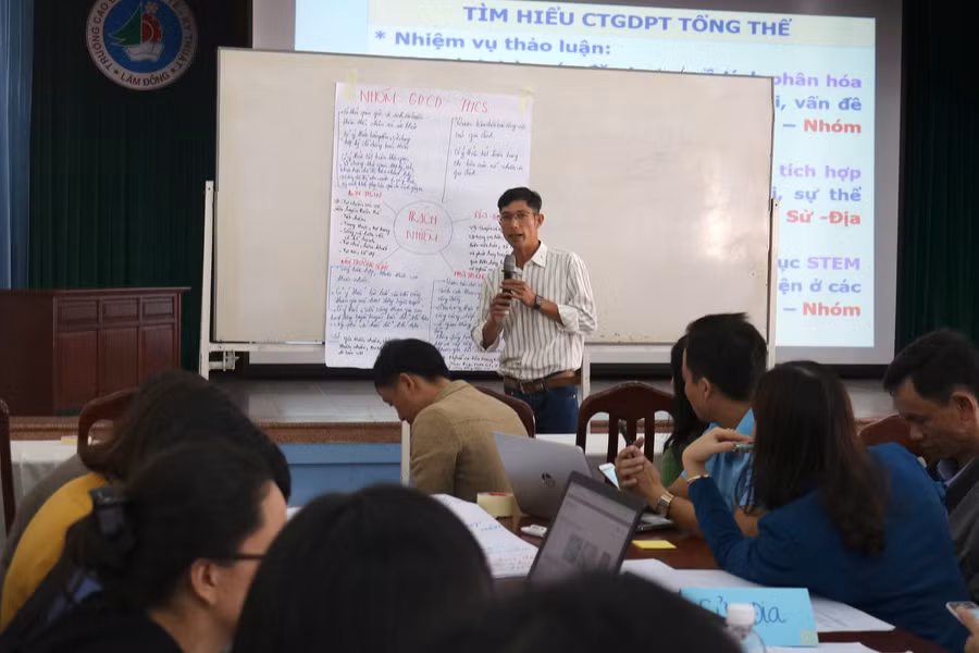 218 GV cốt cán được bồi dưỡng để chuẩn bị cho thực hiện CTGDPT mới.
