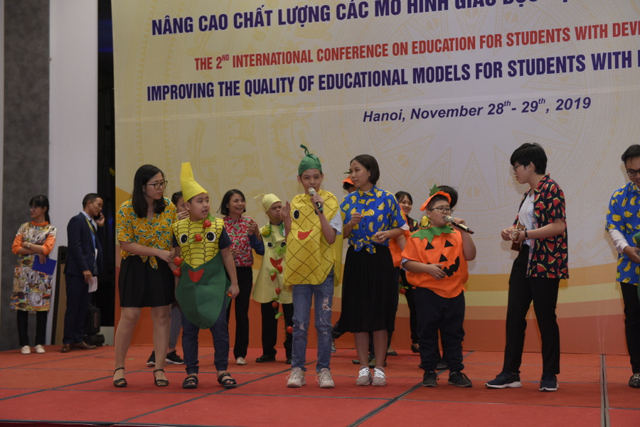 Hội thảo là cơ hội để chia sẻ kinh nghiệm giữa các chuyên gia về trẻ rối loạn phát triển.