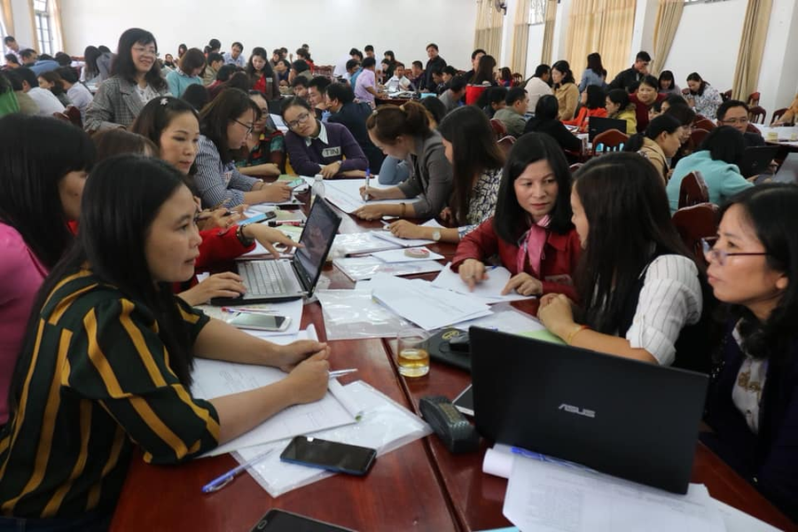 GV cốt cán có nhiệm vụ hướng dẫn GV đại trà triển khai CTGDPT mới GV cốt cán có nhiệm vụ hướng dẫn GV đại trà triển khai CTGDPT mới