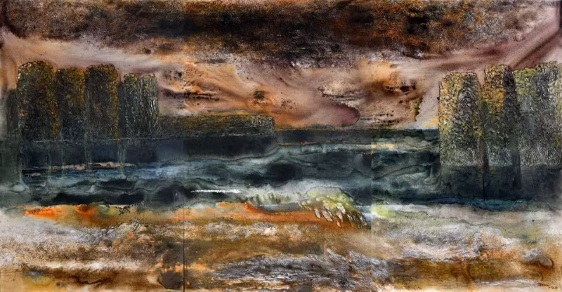 Gần 50 bức tranh “Mùa nước nổi” được vẽ bằng chất liệu acrylic, tổng hợp với nhiều kích cỡ được sáng tác trong 10 năm trở lại đây.